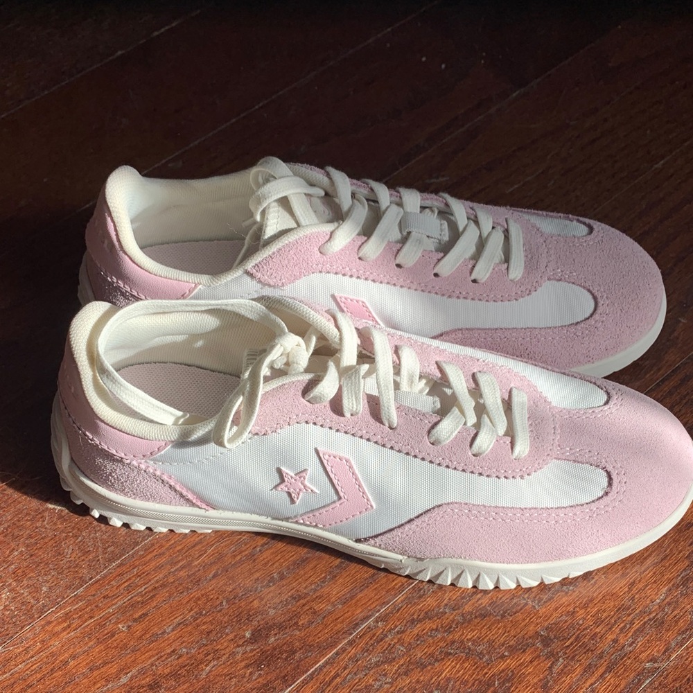 Converse Women's Soft Pink and White Sneakers
